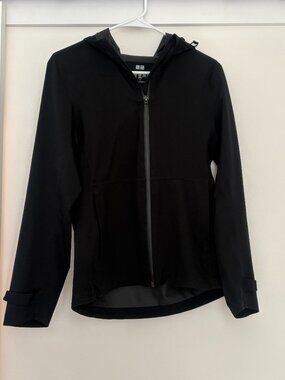 Uniqlo Black Full Zip Hoodie Small Water Resistant Lightweight
